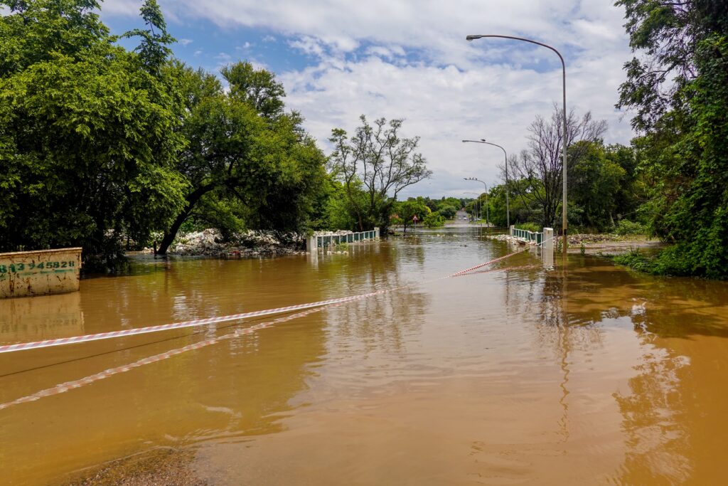 flash flood reconstruction